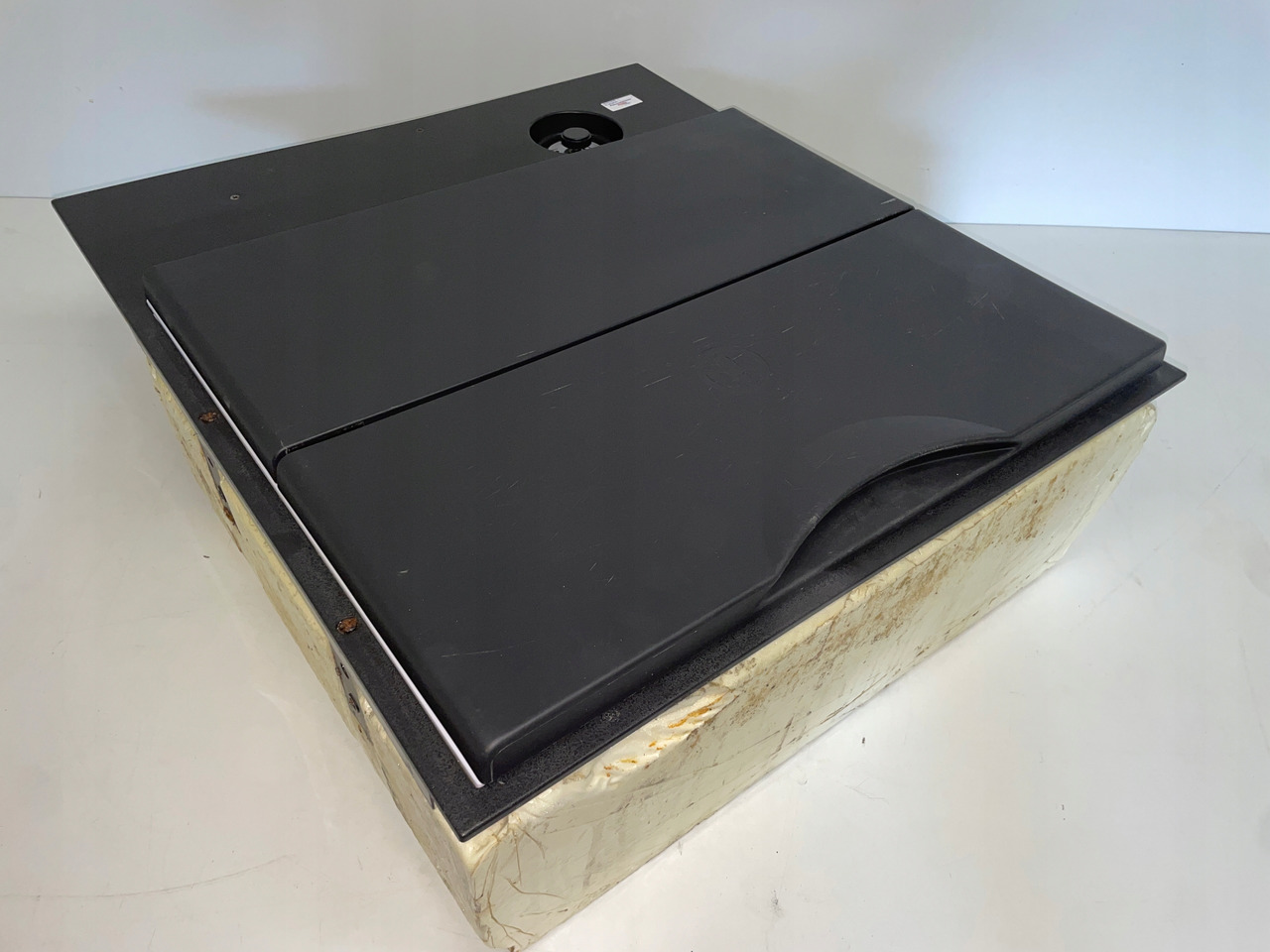 LODÓWKA RENAULT GAMA T RANGE P7484581543/2 - Fahrerhaus und Interieur für LKW: das Bild 1 LODÓWKA RENAULT GAMA T RANGE P7484581543/2 - Fahrerhaus und Interieur für LKW: das Bild 1