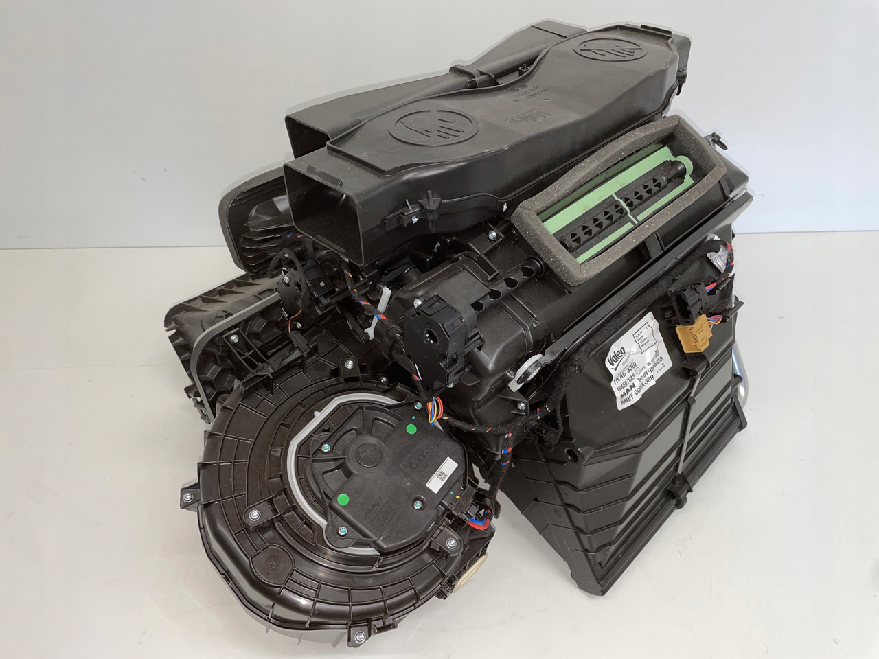 NAGRZEWNICA MAN TG3 TGX 3 TGX-3 81619006459 - Innenraumgebläse für LKW: das Bild 1 NAGRZEWNICA MAN TG3 TGX 3 TGX-3 81619006459 - Innenraumgebläse für LKW: das Bild 1