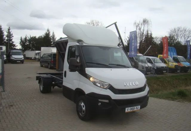 Iveco DAILY 50 C 17 3.0TDI 3-STONNA WYWROYKA - Kipper Transporter: das Bild 3 Iveco DAILY 50 C 17 3.0TDI 3-STONNA WYWROYKA - Kipper Transporter: das Bild 3