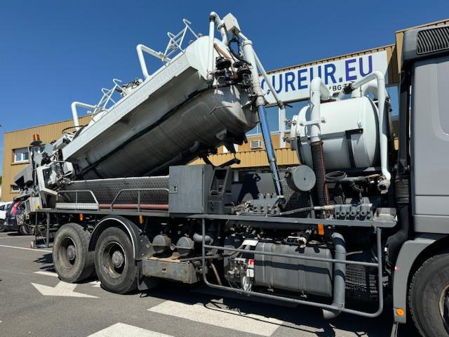 Mercedes Actros 2636 - Saug-/ Spülfahrzeug: das Bild 4 Mercedes Actros 2636 - Saug-/ Spülfahrzeug: das Bild 4