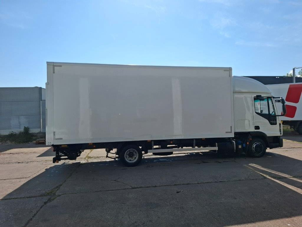 Iveco ML80-210, FFH, Koffer, LBW, Luft, - Koffer Transporter: das Bild 3 Iveco ML80-210, FFH, Koffer, LBW, Luft, - Koffer Transporter: das Bild 3