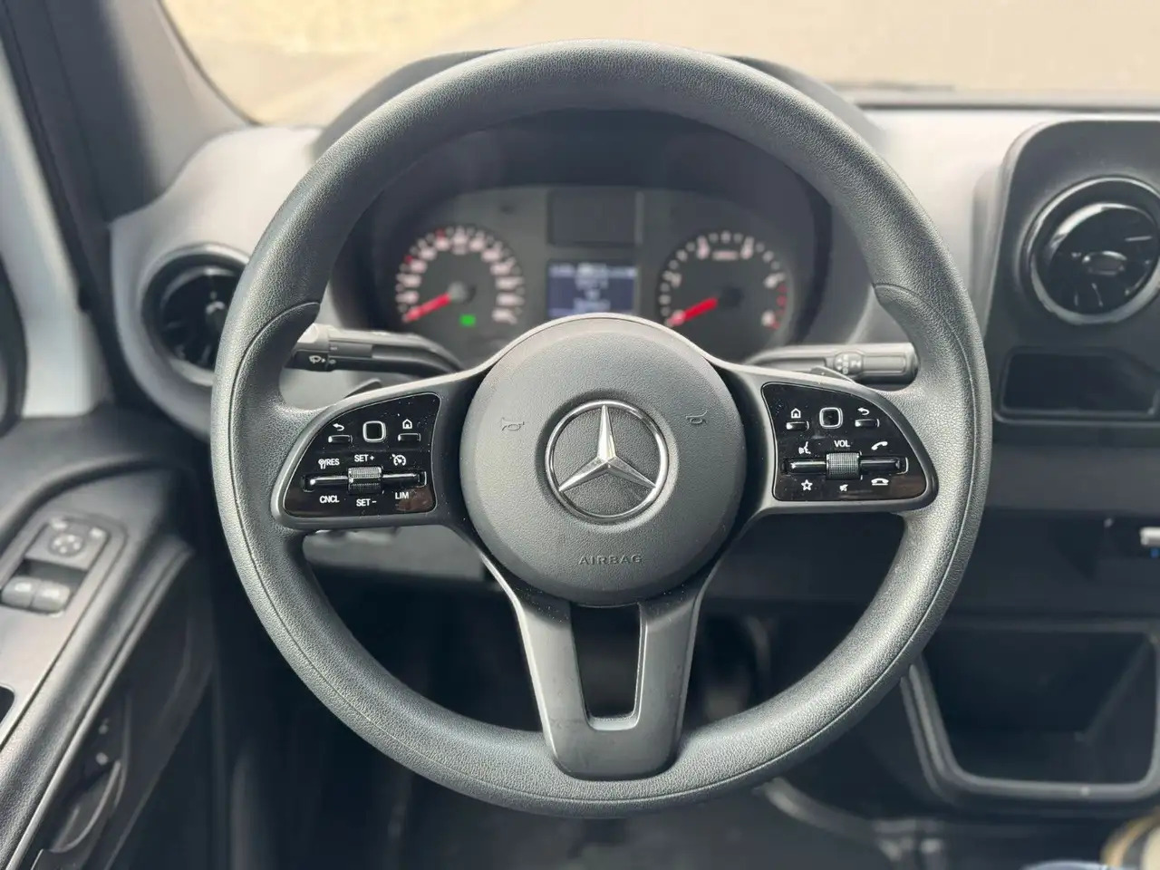 Mercedes-Benz Sprinter 516 CDI DoKa Maxi Lang AHK 3,5t Klima - Planen Transporter, Transporter mit Doppelkabine: das Bild 5 Mercedes-Benz Sprinter 516 CDI DoKa Maxi Lang AHK 3,5t Klima - Planen Transporter, Transporter mit Doppelkabine: das Bild 5