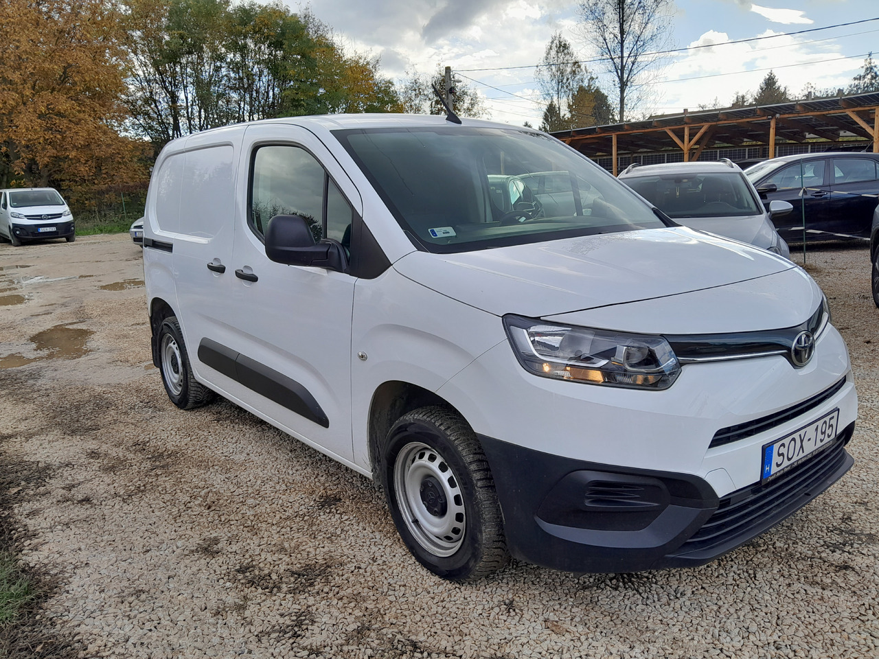 TOYOTA 1.5 City Active 3 Business - Kleintransporter: das Bild 1 TOYOTA 1.5 City Active 3 Business - Kleintransporter: das Bild 1