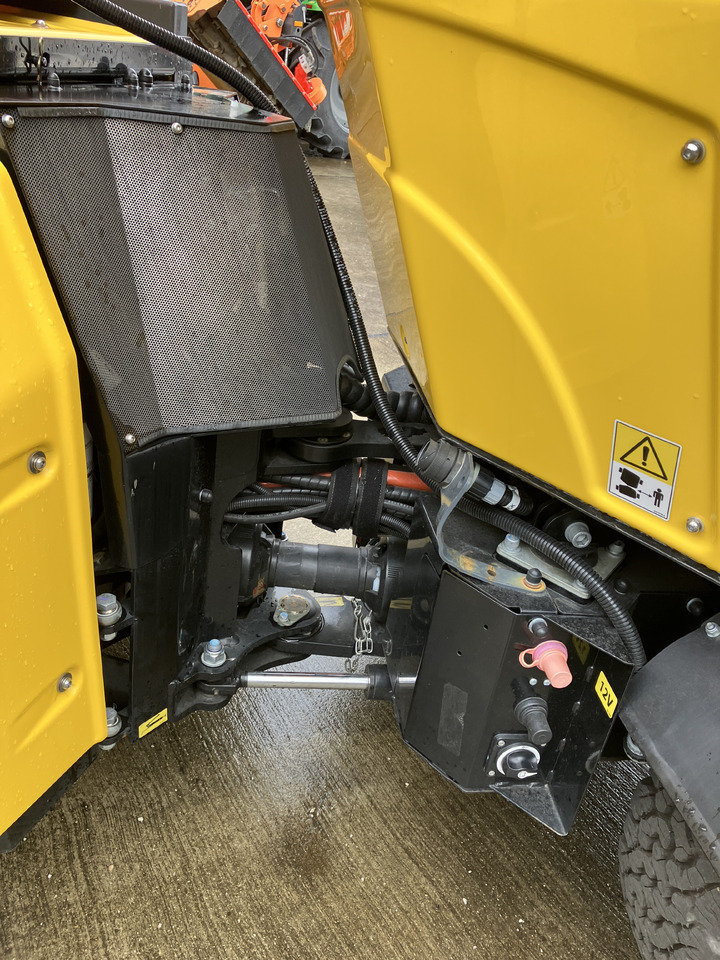 Multihog CX75 - Schneeräumfahrzeug: das Bild 4 Multihog CX75 - Schneeräumfahrzeug: das Bild 4