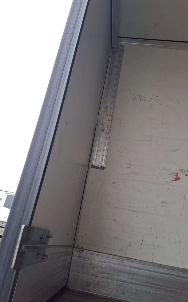 Kühlkoffer Auflieger Krone SD: das Bild 17 Kühlkoffer Auflieger Krone SD: das Bild 17