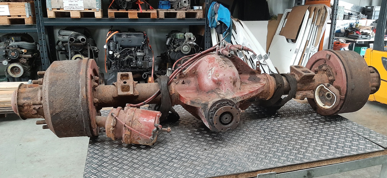 Gebrauchte DB 8.17, Hinterachse, Artikel - Nr. : 81.99999 - 9999 - Hinterachse für LKW: das Bild 3 Gebrauchte DB 8.17, Hinterachse, Artikel - Nr. : 81.99999 - 9999 - Hinterachse für LKW: das Bild 3