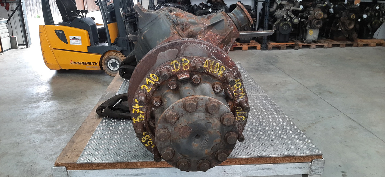 Gebrauchte DB Axor 18 - 24, Hypoidachse, 13 Tonnen, Artikel - Nr. : 81.99999 - 9999 - Hinterachse für LKW: das Bild 2 Gebrauchte DB Axor 18 - 24, Hypoidachse, 13 Tonnen, Artikel - Nr. : 81.99999 - 9999 - Hinterachse für LKW: das Bild 2