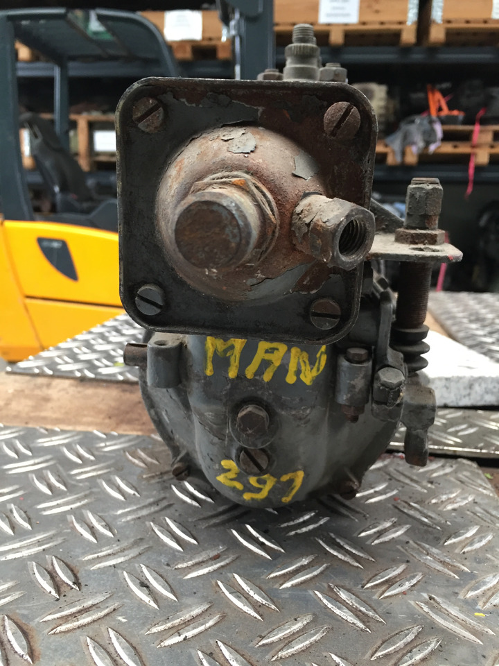 Kraftstoffpumpe für LKW ---Gebrauchte Einspritzpumpe MAN 322, 5 Zylinder, Bosch - Nr. : 0402 035 028, MAN 51.11103 - 7122: das Bild 7 Kraftstoffpumpe für LKW ---Gebrauchte Einspritzpumpe MAN 322, 5 Zylinder, Bosch - Nr. : 0402 035 028, MAN 51.11103 - 7122: das Bild 7