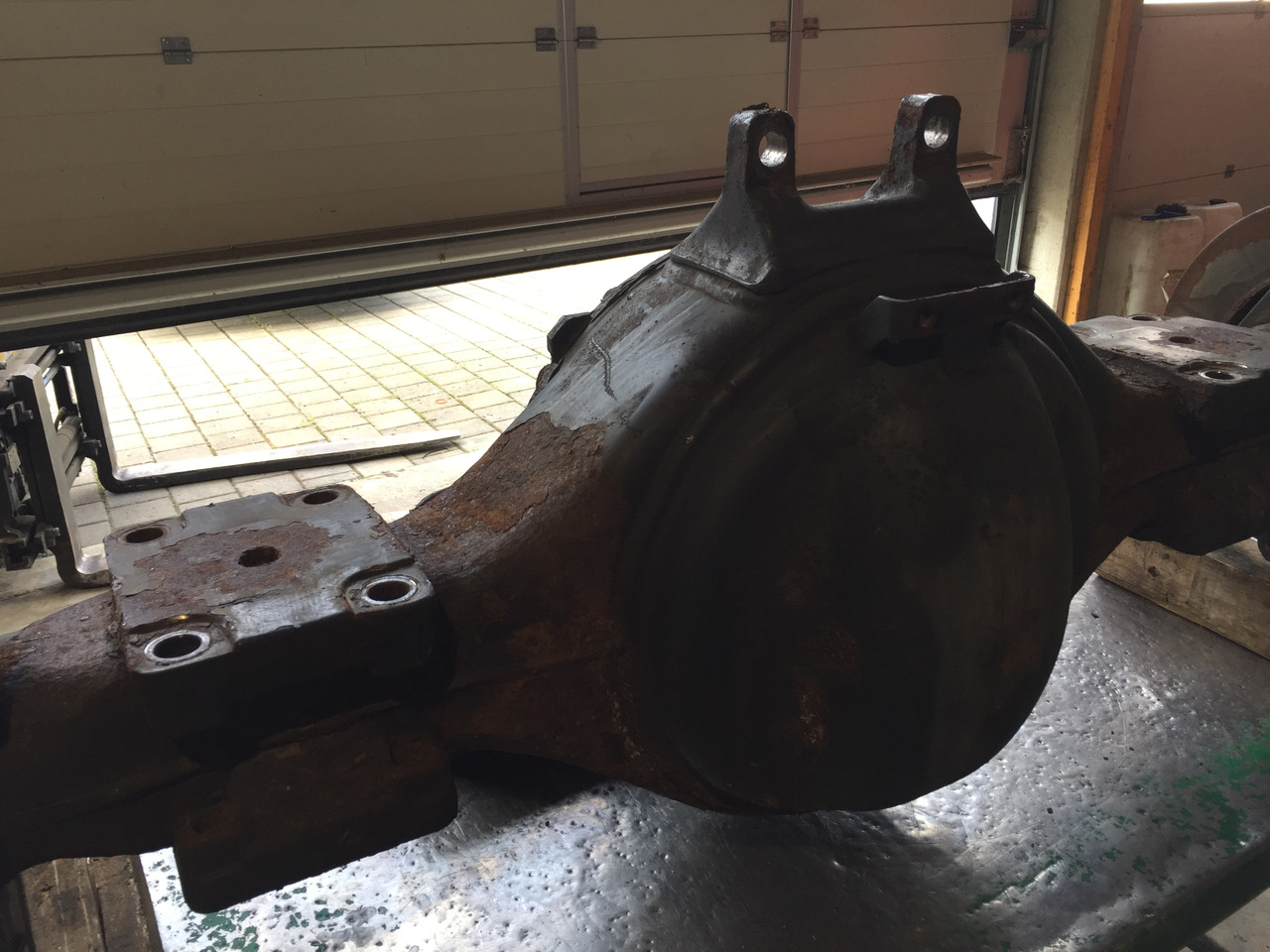 Gebrauchte Hinterradachse DB Axor 1824, Typ : HL6 / 1DCSL - 13, Artikel - Nr. : 99.99999 - 9999 - Hinterachse für LKW: das Bild 3 Gebrauchte Hinterradachse DB Axor 1824, Typ : HL6 / 1DCSL - 13, Artikel - Nr. : 99.99999 - 9999 - Hinterachse für LKW: das Bild 3