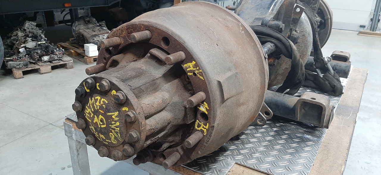 Gebrauchte MAN 18.272 Hypoidachse, HY 11 75 ( Achskörper ), Artikel - Nr. : 81.99999 - 9999 - Hinterachse für LKW: das Bild 1 Gebrauchte MAN 18.272 Hypoidachse, HY 11 75 ( Achskörper ), Artikel - Nr. : 81.99999 - 9999 - Hinterachse für LKW: das Bild 1