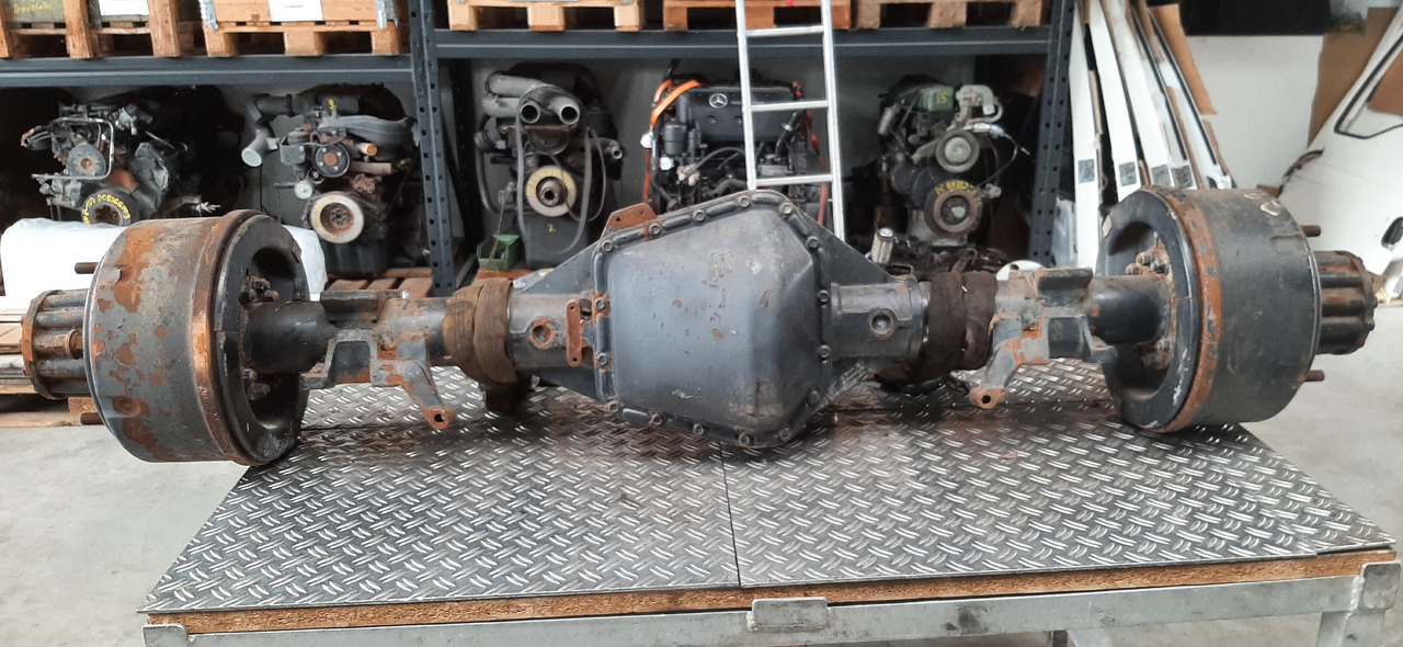 Gebrauchte MAN 8.150, Hinterachse, Artikel - Nr. : 81.99999 - 9999 - Hinterachse für LKW: das Bild 4 Gebrauchte MAN 8.150, Hinterachse, Artikel - Nr. : 81.99999 - 9999 - Hinterachse für LKW: das Bild 4