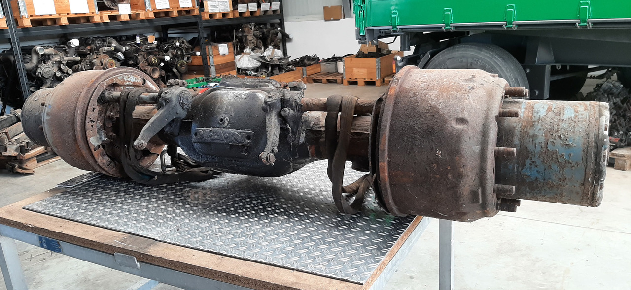 Gebrauchte MAN, Planetenachse, Artikel - Nr. : 81.99999 - 9999 - Hinterachse für LKW: das Bild 4 Gebrauchte MAN, Planetenachse, Artikel - Nr. : 81.99999 - 9999 - Hinterachse für LKW: das Bild 4