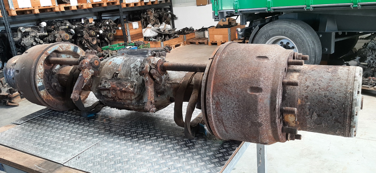 Gebrauchte MAN, Planetenachse, Artikel - Nr. : 81.99999 - 9999 - Hinterachse für LKW: das Bild 5 Gebrauchte MAN, Planetenachse, Artikel - Nr. : 81.99999 - 9999 - Hinterachse für LKW: das Bild 5