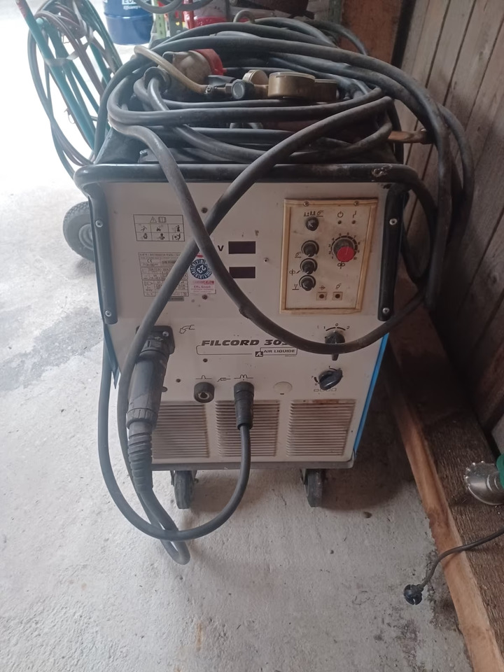 Gebrauchtes Schweissgerät Filcord 303 C Oerlikon, Artikel - Nr. : 00378930234 - Schweissgeräte: das Bild 4 Gebrauchtes Schweissgerät Filcord 303 C Oerlikon, Artikel - Nr. : 00378930234 - Schweissgeräte: das Bild 4