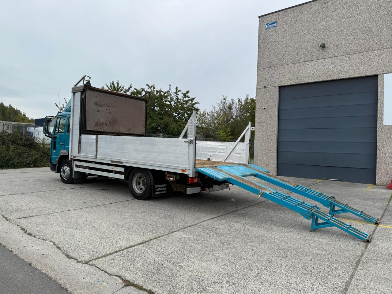 VOLVO FL 12 250, 2004 god. - Autotransporter LKW: das Bild 2 VOLVO FL 12 250, 2004 god. - Autotransporter LKW: das Bild 2