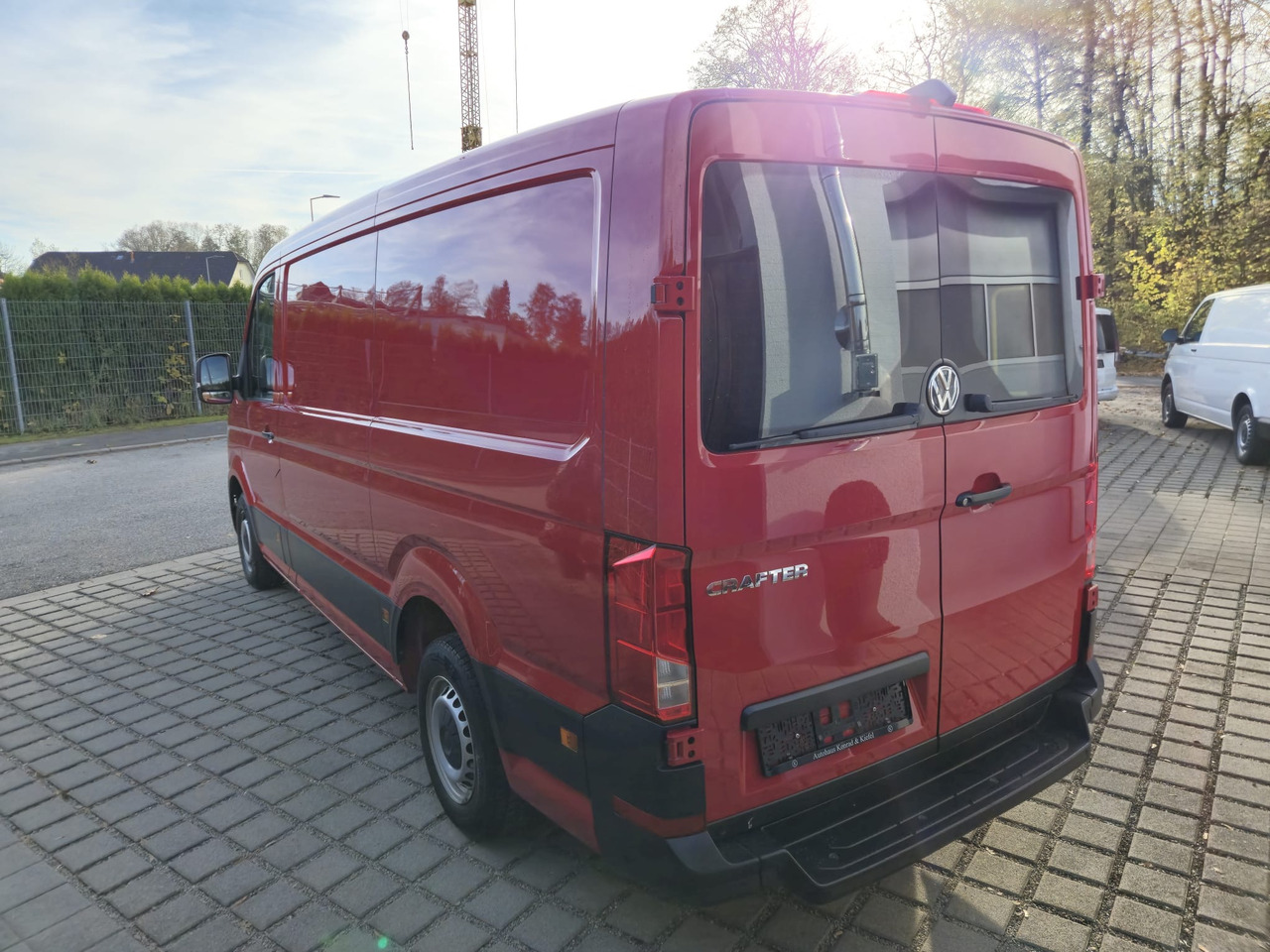 Volkswagen Crafter Kasten 35 FWD mittellang/Kamera/Navi/App - Kastenwagen: das Bild 5 Volkswagen Crafter Kasten 35 FWD mittellang/Kamera/Navi/App - Kastenwagen: das Bild 5