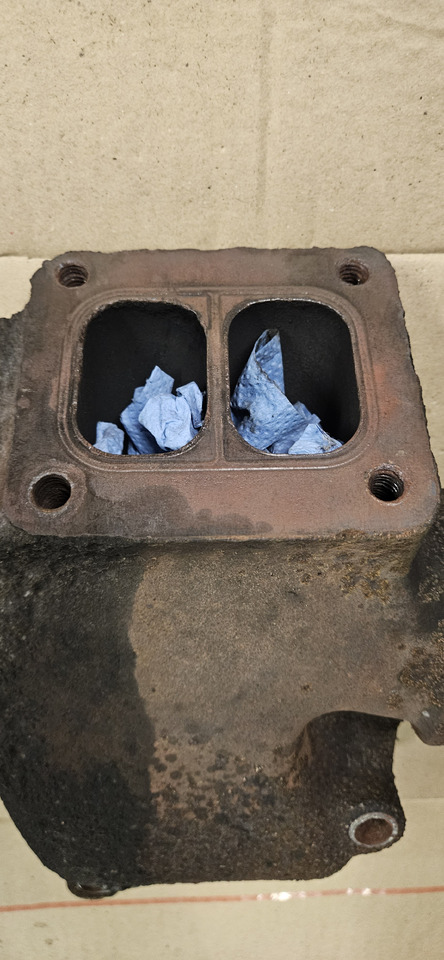 John deere R86029 - Abgaskrümmer: das Bild 2 John deere R86029 - Abgaskrümmer: das Bild 2