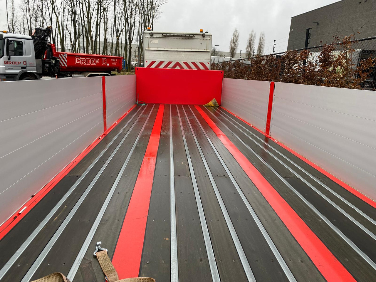 A&D - Tieflader Anhänger: das Bild 2 A&D - Tieflader Anhänger: das Bild 2