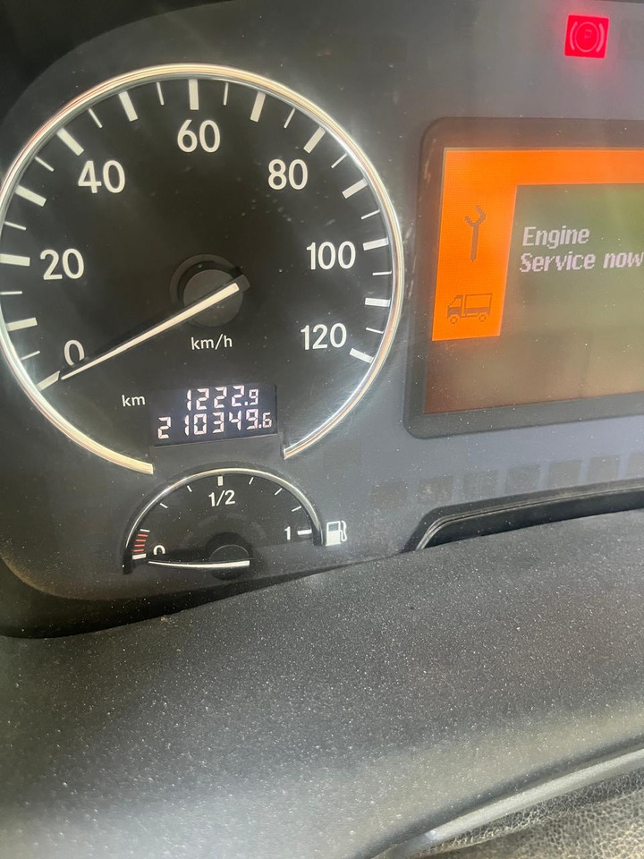 MERCEDES-BENZ Actros 3341 - Fahrgestell LKW: das Bild 2 MERCEDES-BENZ Actros 3341 - Fahrgestell LKW: das Bild 2