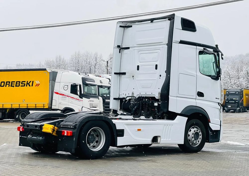 Mercedes-Benz Actros 1845/GIGA SPACE/Retarder olejowy/Klima Postojowa/Aktywny tempomat ACC/ - Sattelzugmaschine: das Bild 3 Mercedes-Benz Actros 1845/GIGA SPACE/Retarder olejowy/Klima Postojowa/Aktywny tempomat ACC/ - Sattelzugmaschine: das Bild 3