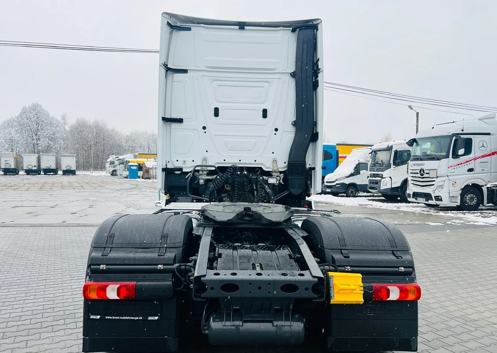 Mercedes-Benz Actros 1845/GIGA SPACE/Retarder olejowy/Klima Postojowa/Aktywny tempomat ACC/ - Sattelzugmaschine: das Bild 4 Mercedes-Benz Actros 1845/GIGA SPACE/Retarder olejowy/Klima Postojowa/Aktywny tempomat ACC/ - Sattelzugmaschine: das Bild 4