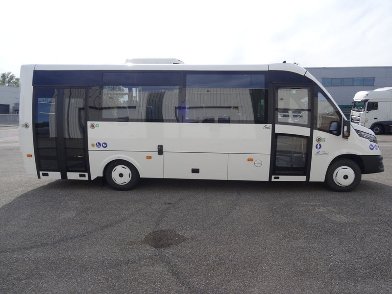 Iveco Rosero First - 24 Seats EURO 6 - Überlandbus: das Bild 4 Iveco Rosero First - 24 Seats EURO 6 - Überlandbus: das Bild 4