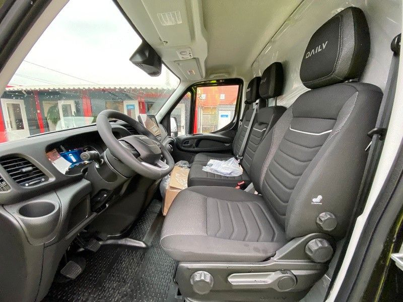 Iveco 35C18H - Kastenwagen: das Bild 4 Iveco 35C18H - Kastenwagen: das Bild 4