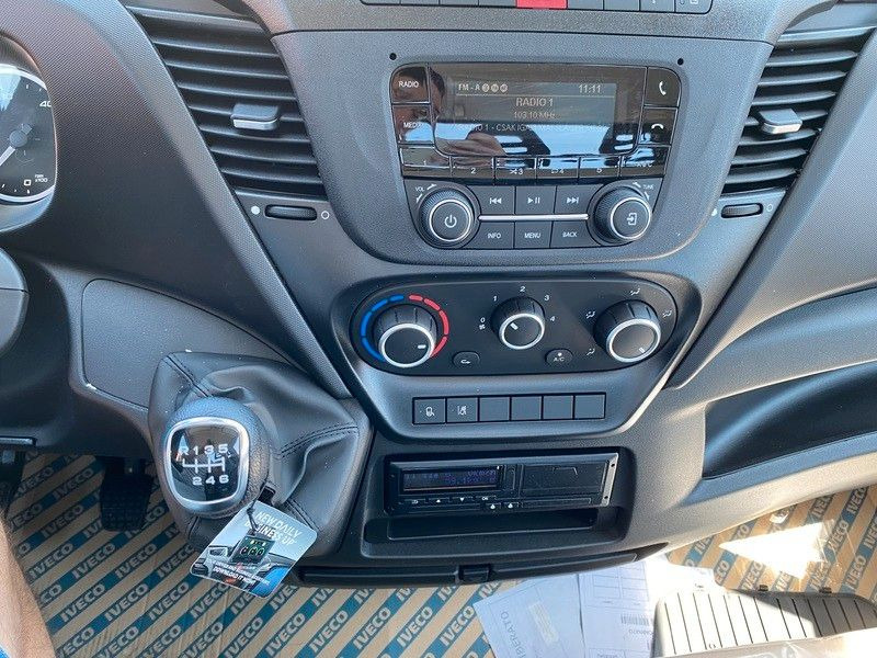 Iveco Daily 70C18H Dreiseitenkipper Iveco Daily 70C18H Dreiseitenkipper - Kipper Transporter: das Bild 2 Iveco Daily 70C18H Dreiseitenkipper Iveco Daily 70C18H Dreiseitenkipper - Kipper Transporter: das Bild 2