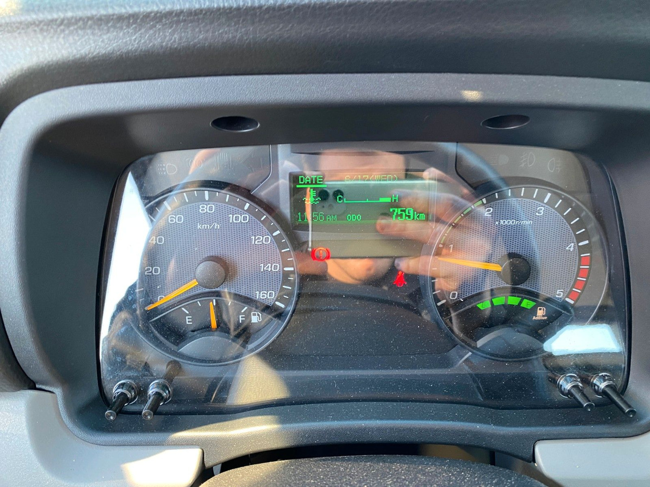 Mitsubishi FUSO CANTER 6C18 4WD PRITSCHE+PM 6522P KRAN - Pritsche Transporter: das Bild 4 Mitsubishi FUSO CANTER 6C18 4WD PRITSCHE+PM 6522P KRAN - Pritsche Transporter: das Bild 4