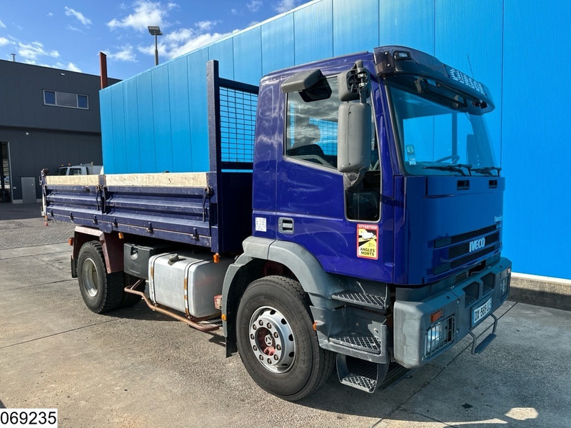 Iveco EuroTech Cursor 240 Manual, Steel suspension, PTO - Kipper: das Bild 4 Iveco EuroTech Cursor 240 Manual, Steel suspension, PTO - Kipper: das Bild 4
