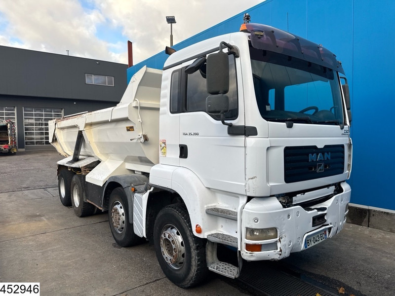 MAN TGA 35 390 8x4, Euro 3, Manual, steel suspension - Kipper: das Bild 3 MAN TGA 35 390 8x4, Euro 3, Manual, steel suspension - Kipper: das Bild 3