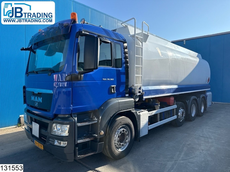 MAN TGS 39 360 8x2, FUEL, 31300 Liter, 4 Comp - Tankwagen: das Bild 1 MAN TGS 39 360 8x2, FUEL, 31300 Liter, 4 Comp - Tankwagen: das Bild 1