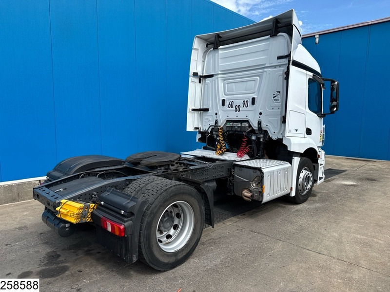 Mercedes-Benz Actros 1843 EURO 6 - Sattelzugmaschine: das Bild 2 Mercedes-Benz Actros 1843 EURO 6 - Sattelzugmaschine: das Bild 2