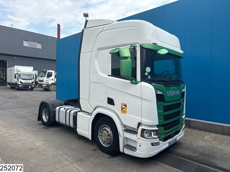 Scania R 450 EURO 6, Retarder, Standairco - Sattelzugmaschine: das Bild 3 Scania R 450 EURO 6, Retarder, Standairco - Sattelzugmaschine: das Bild 3