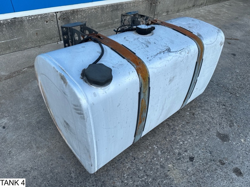 Universeel Brandstoftank - Kraftstofftank für LKW: das Bild 3 Universeel Brandstoftank - Kraftstofftank für LKW: das Bild 3