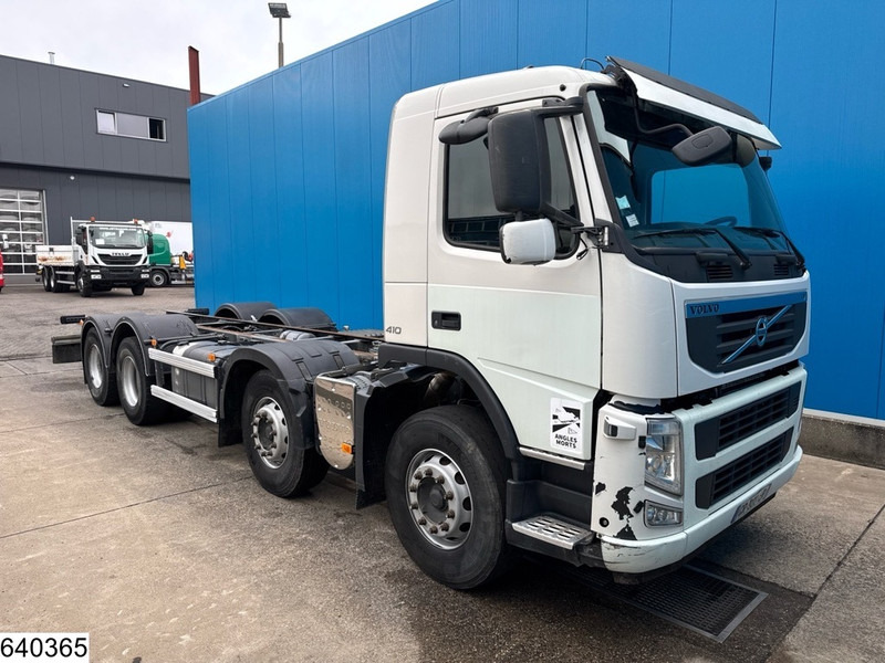 Volvo FM 410 8x4, EURO 5, PTO - Fahrgestell LKW: das Bild 3 Volvo FM 410 8x4, EURO 5, PTO - Fahrgestell LKW: das Bild 3