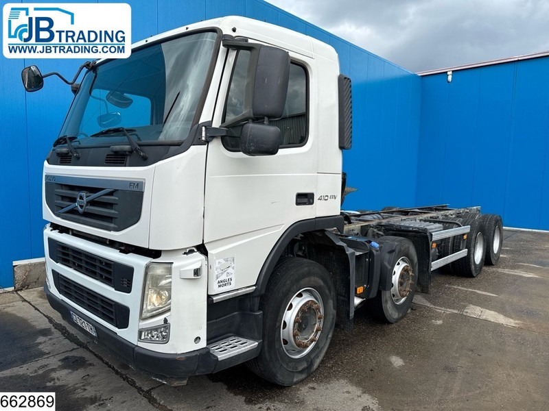 Volvo FM 410 8x4, EURO 5, PTO - Fahrgestell LKW: das Bild 1 Volvo FM 410 8x4, EURO 5, PTO - Fahrgestell LKW: das Bild 1