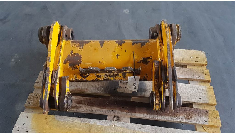Ahlmann AZ 10 - Quick coupler/Schnellwechsler/Snelwissel - Schnellwechsler für Baumaschine: das Bild 1 Ahlmann AZ 10 - Quick coupler/Schnellwechsler/Snelwissel - Schnellwechsler für Baumaschine: das Bild 1