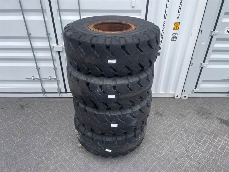 Hyundai HL740-9-Michelin 20.5R25-Tire/Reifen/Band - Felgen und Reifen für Baumaschine: das Bild 2 Hyundai HL740-9-Michelin 20.5R25-Tire/Reifen/Band - Felgen und Reifen für Baumaschine: das Bild 2