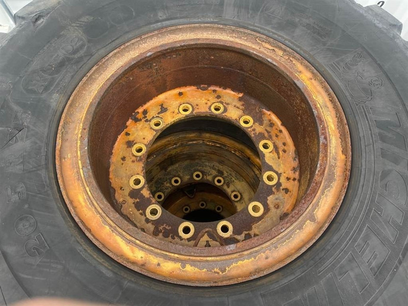 Hyundai HL740-9-Michelin 20.5R25-Tire/Reifen/Band - Felgen und Reifen für Baumaschine: das Bild 3 Hyundai HL740-9-Michelin 20.5R25-Tire/Reifen/Band - Felgen und Reifen für Baumaschine: das Bild 3