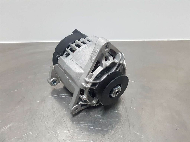 Manitou 12V 80A - Alternator/Lichtmaschine/Dynamo - Motor für Baumaschine: das Bild 1 Manitou 12V 80A - Alternator/Lichtmaschine/Dynamo - Motor für Baumaschine: das Bild 1