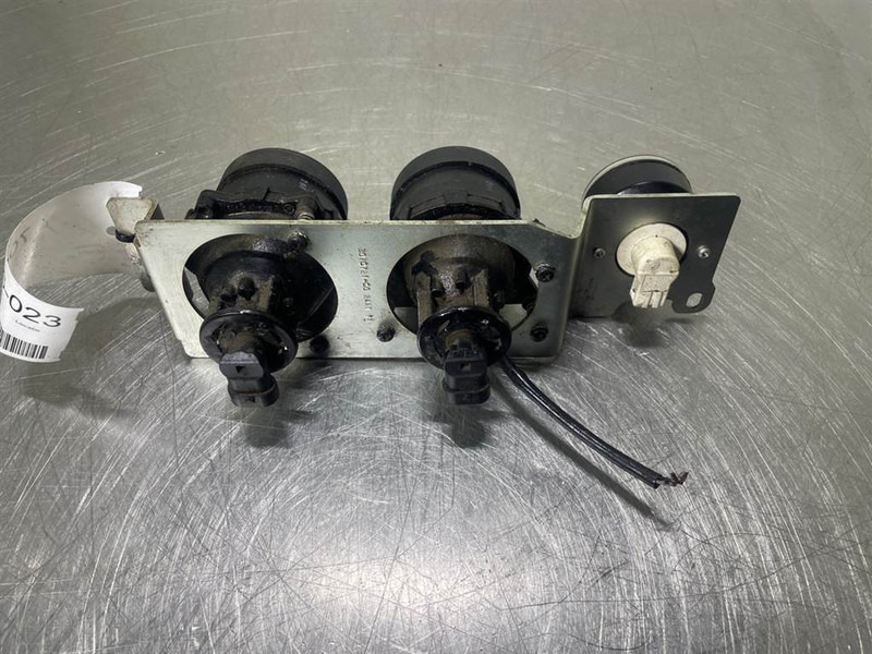 Mecalac 12MTX-5170184/5170185/5170186-Light/Leuchte - Elektrische Ausrüstung für Baumaschine: das Bild 5 Mecalac 12MTX-5170184/5170185/5170186-Light/Leuchte - Elektrische Ausrüstung für Baumaschine: das Bild 5