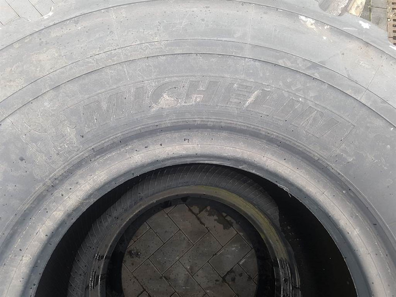 Michelin 600/65R25 - Tyre/Reifen/Band - Felgen und Reifen für Baumaschine: das Bild 3 Michelin 600/65R25 - Tyre/Reifen/Band - Felgen und Reifen für Baumaschine: das Bild 3