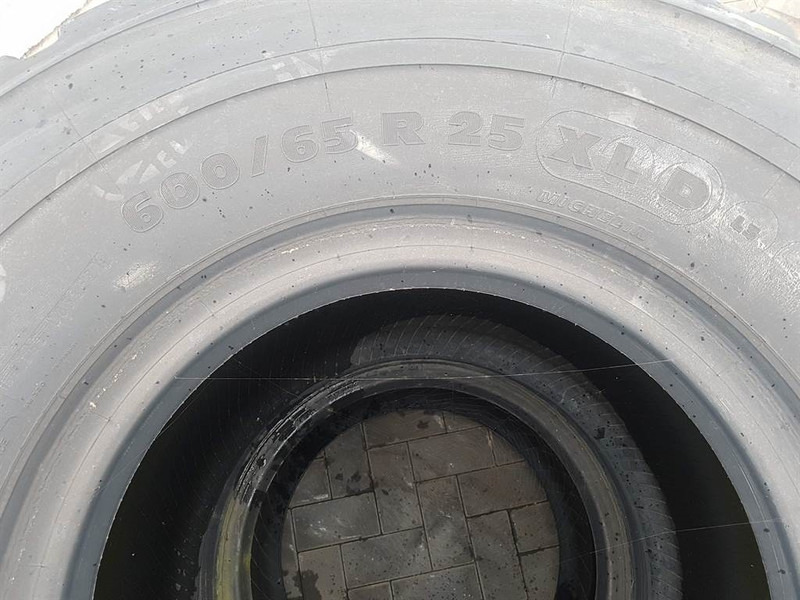 Michelin 600/65R25 - Tyre/Reifen/Band - Felgen und Reifen für Baumaschine: das Bild 4 Michelin 600/65R25 - Tyre/Reifen/Band - Felgen und Reifen für Baumaschine: das Bild 4