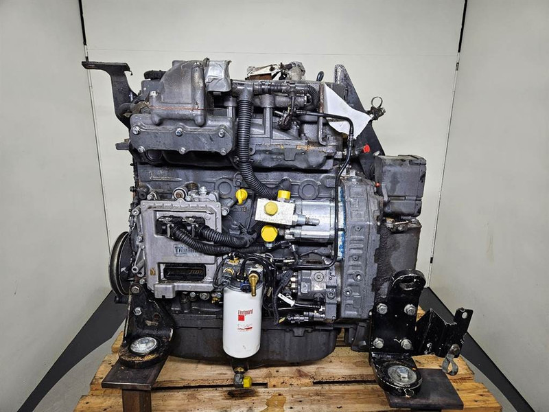 New Holland W110C-FPT F4HFE413J-Engine/Motor - Motor für Baumaschine: das Bild 1 New Holland W110C-FPT F4HFE413J-Engine/Motor - Motor für Baumaschine: das Bild 1