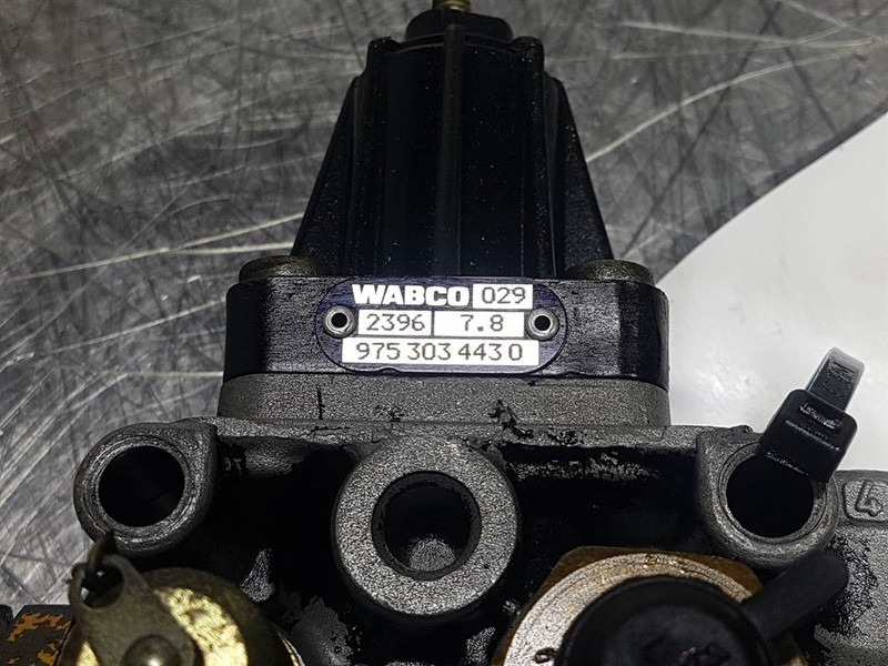 Werklust WG18 - Wabco 9753034430 - Pressure controller - Bremsteile für Baumaschine: das Bild 3 Werklust WG18 - Wabco 9753034430 - Pressure controller - Bremsteile für Baumaschine: das Bild 3