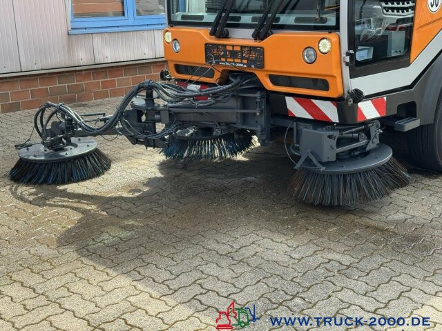 Andere Bucher City Cat 5006 3 Besen 4 Radlenkung - Kehrmaschine: das Bild 5 Andere Bucher City Cat 5006 3 Besen 4 Radlenkung - Kehrmaschine: das Bild 5