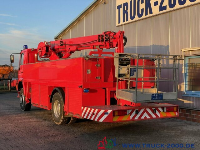 Feuerwehrfahrzeug MAN 18.280 4x4 Feuerwehr 25m Höhe Rettungskorb: das Bild 11