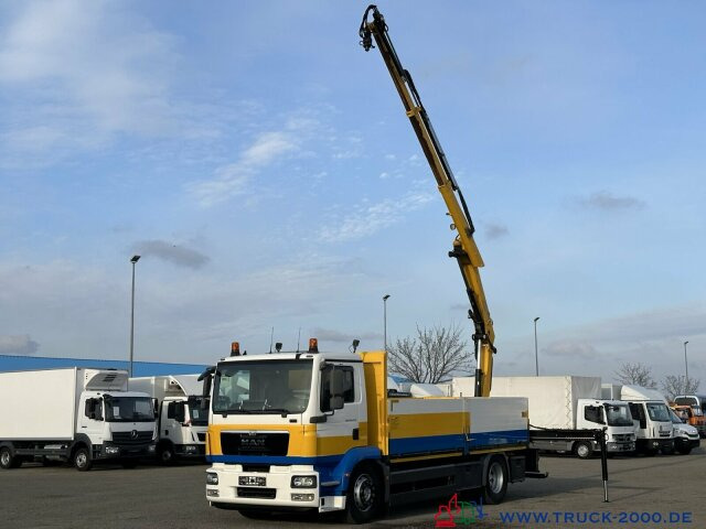 Autokran, Pritsche LKW MAN TGM 18.250 Kran Hiab 099 gefaltet am Heck 1.Hand: das Bild 14