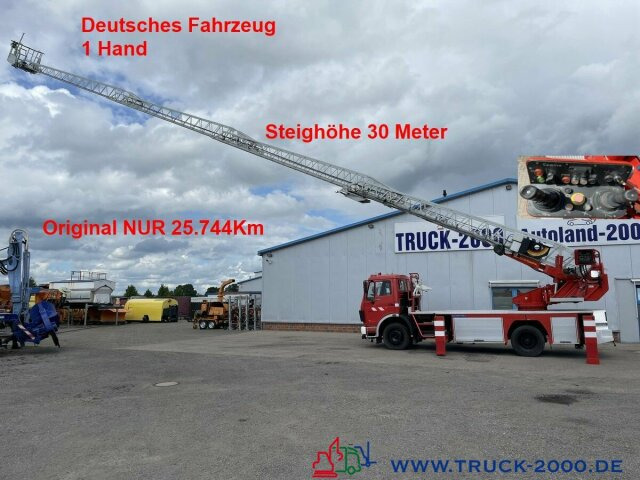 Mercedes-Benz 1422NG Ziegler Feuerwehr Leiter 30m Rettungskorb - LKW mit Arbeitsbühne: das Bild 1 Mercedes-Benz 1422NG Ziegler Feuerwehr Leiter 30m Rettungskorb - LKW mit Arbeitsbühne: das Bild 1